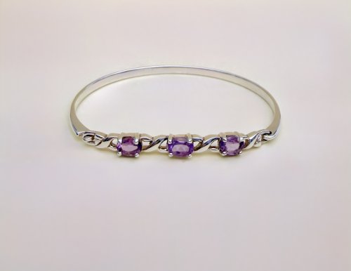 Sterling Silver Purple Gemstone Bangle with Figure-of-Eight Design. NEW IN STOCK.