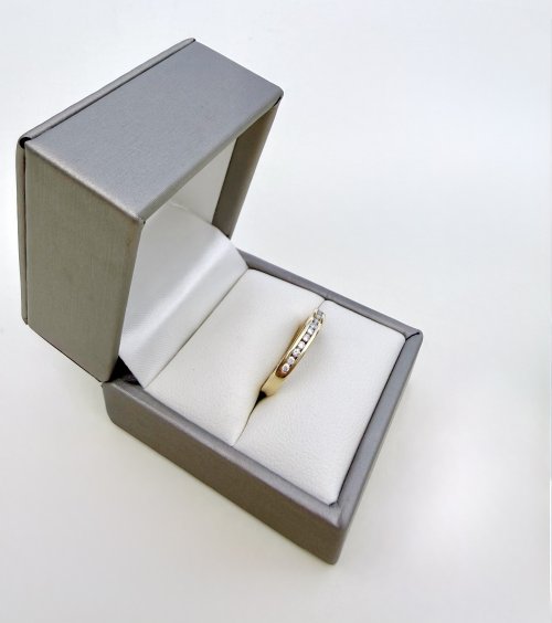 9ct. Yellow Gold Diamond Half Eternity Ring - 11 Diamonds. NEW IN STOCK.