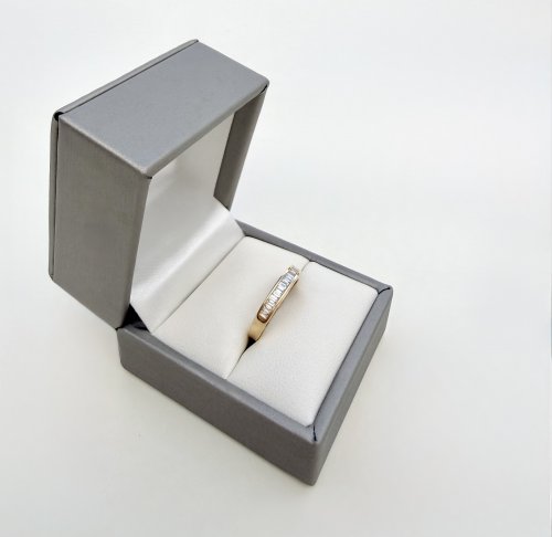 18ct. Yellow Gold Baguette Diamond Half Eternity Ring. NEW IN STOCK.