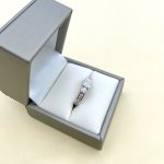 14ct. White Gold 3-Stone Diamond Ring.