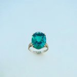 9ct. Solid Gold Ring with Vibrant Green Stone.