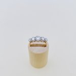 18ct. Gold 5-stone Diamond Ring.