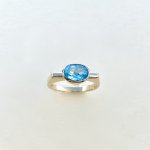 Hallmarked 9ct. Gold Blue Topaz Ring / Squared Shoulders