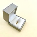 18ct. Gold Diamond Ring.