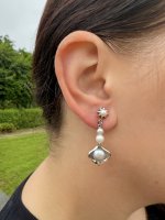 Silver Drop Pearl Earrings.