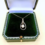 18ct. Gold Dice Pendant.