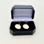 9ct. gold &amp; onyx cufflinks.