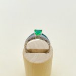 18ct. Gold Tsavorite &amp; Diamond Ring.