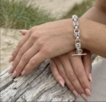 Quality Silver Chain Bracelet with T-Bar Closure. 8" 