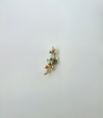 9ct. Yellow Gold Foliage Brooch with Emerald Green Gemstones. NEW IN STOCK.